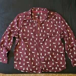 4/$20 Talbots Petites Cat patterned long sleeve button up Blouse